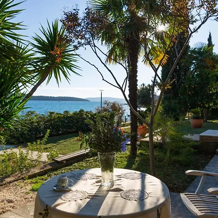 Apartamento Secret Garden Barada