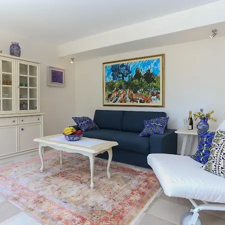 Secret Garden Barada * Trogir